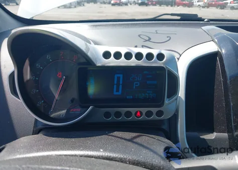 2015 Chevrolet Sonic Rs Auto z USA, uszkodzony, nr VIN 1G1JG5SB4F4177978